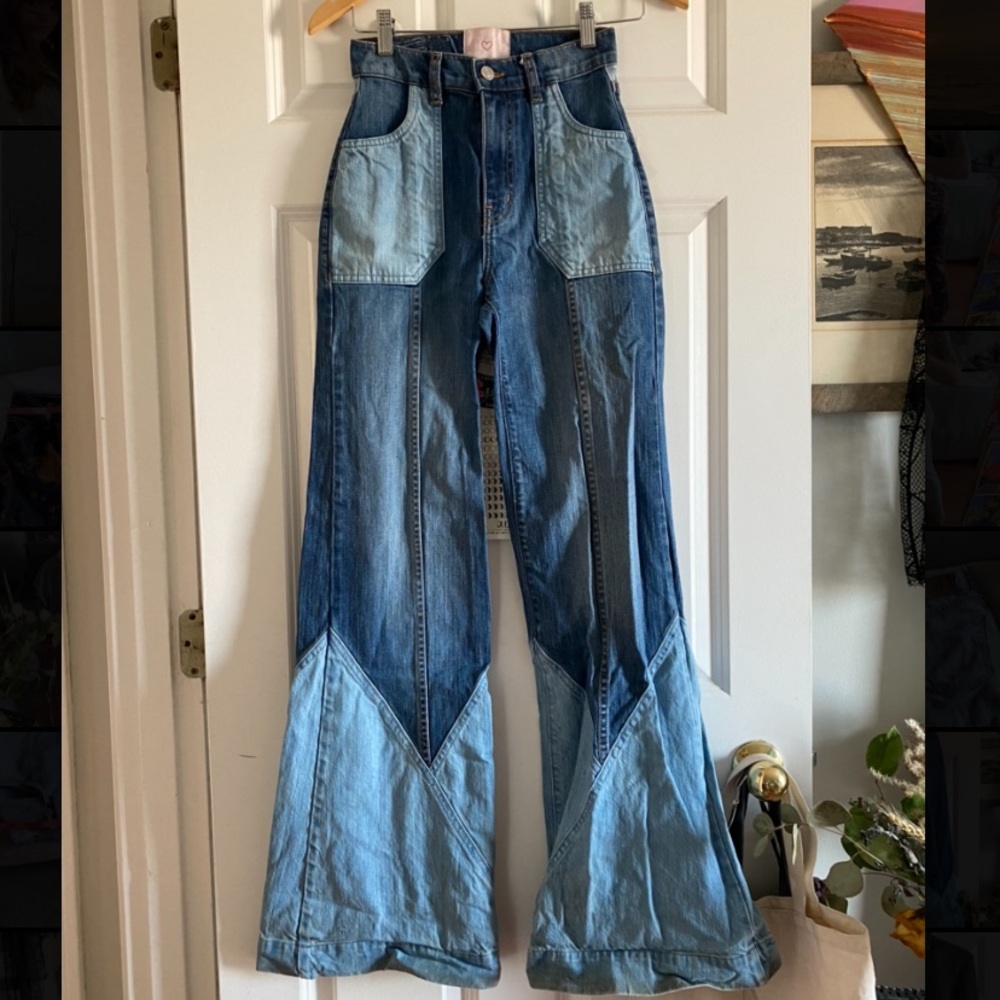 Beautiful bell bottom 100% denim REVICE jeans sz 25 no stretch
